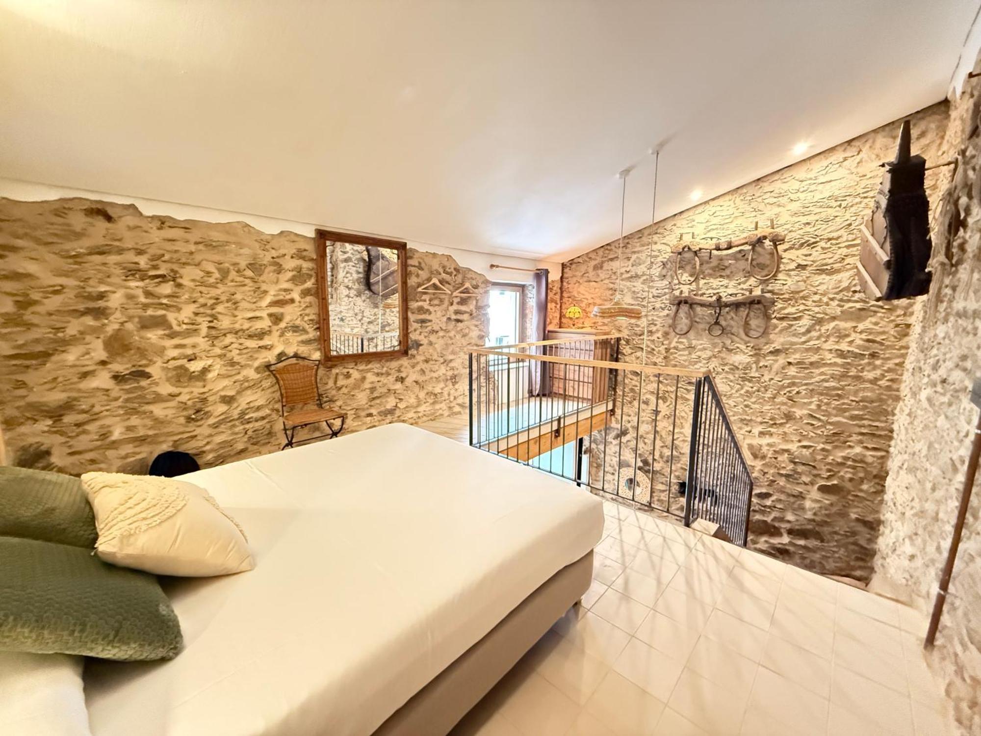 Agi Porthos Apartments Roses Exterior photo